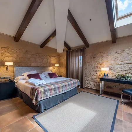 Hotel Castilla Termal 4*
