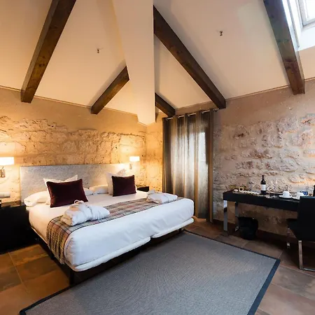 Castilla Termal 4* 엘부르고데오스마