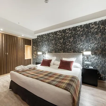 Hotel Castilla Termal 4*